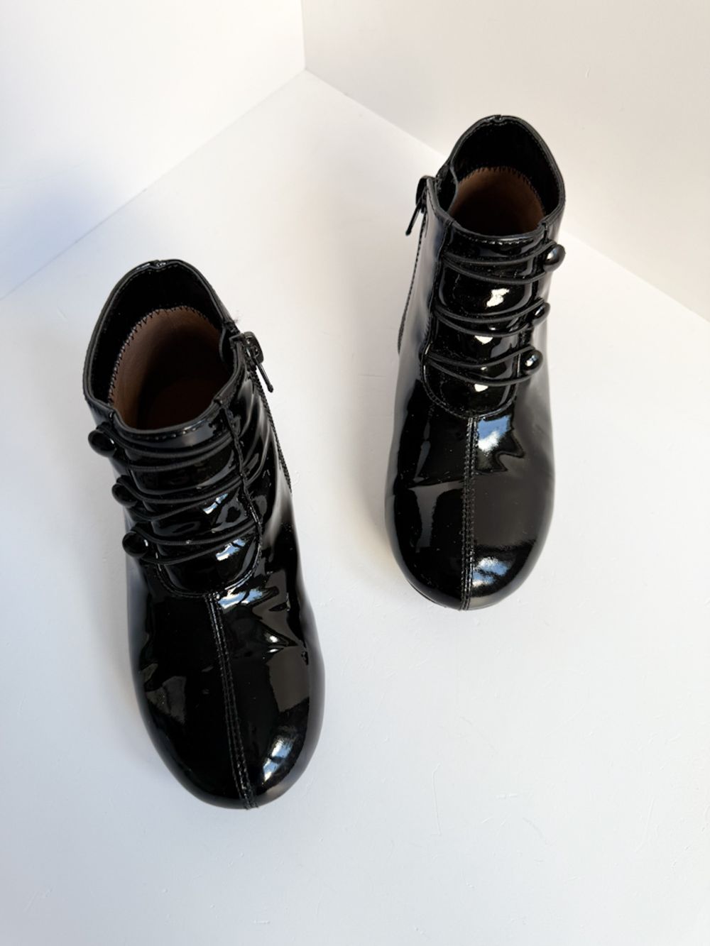 Ботинки Age of Innocence, 29