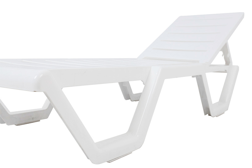 Шезлонг Tweet пластиковый белый с колесиками
