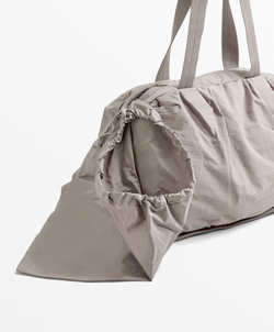 Oysho Спортивная сумка со сборками, бежевый