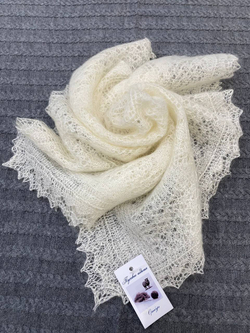 Пуховый палантин ажурный Р160х60