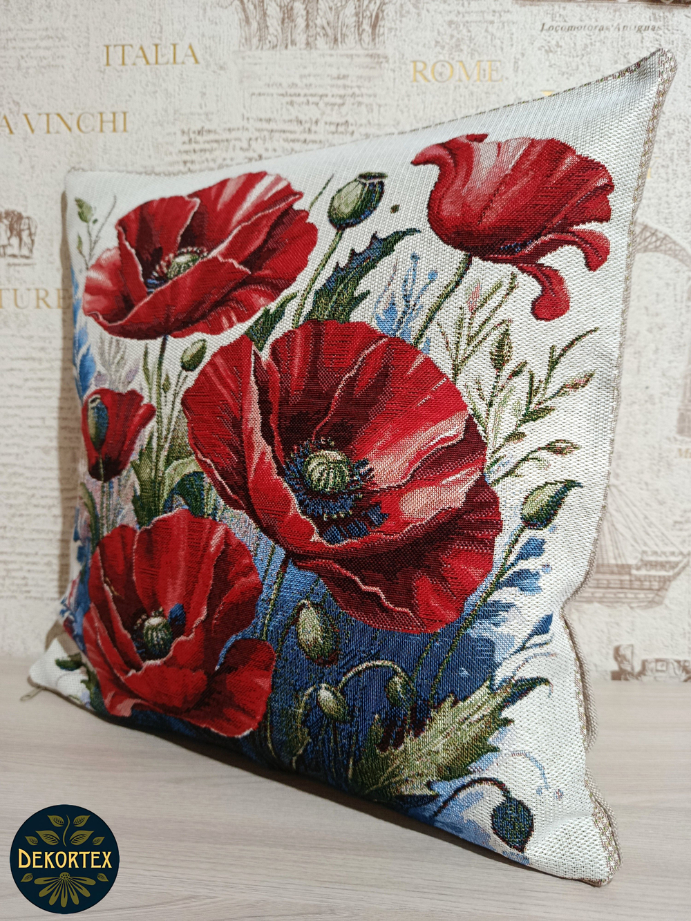 Декоративный гобеленовый чехол для интерьерной подушки Алые маки 38*38