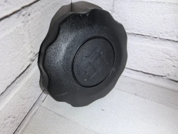 Крышка топливного бака пластик 160F-188F GX120-GX390