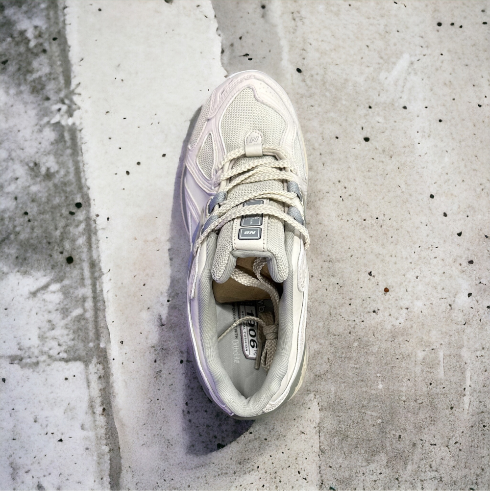 New Balance 1906R • White Gray