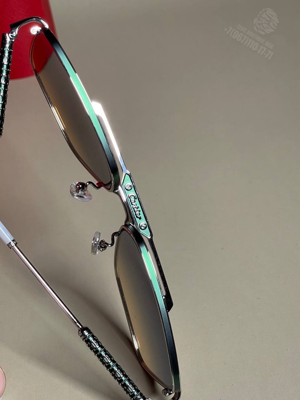 Солнечные очки Cartier