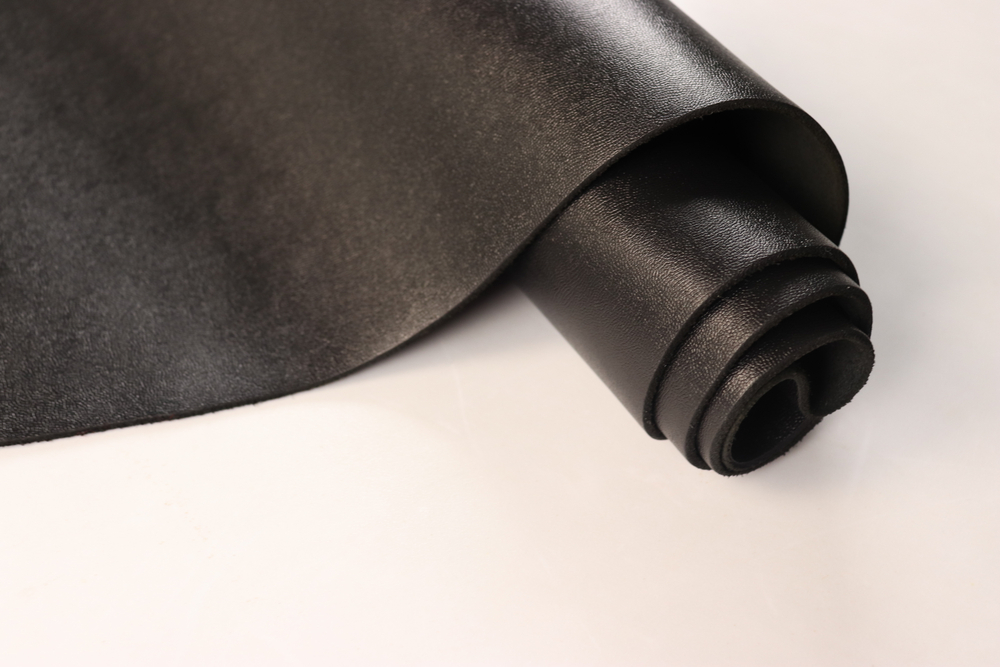 2,4-2,6 Юфть черная с лицевым покрытием + плита