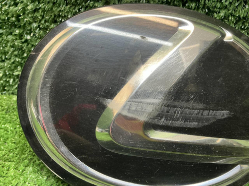 Эмблема решетки радиатора Lexus RX 3 AL10 (08-12)