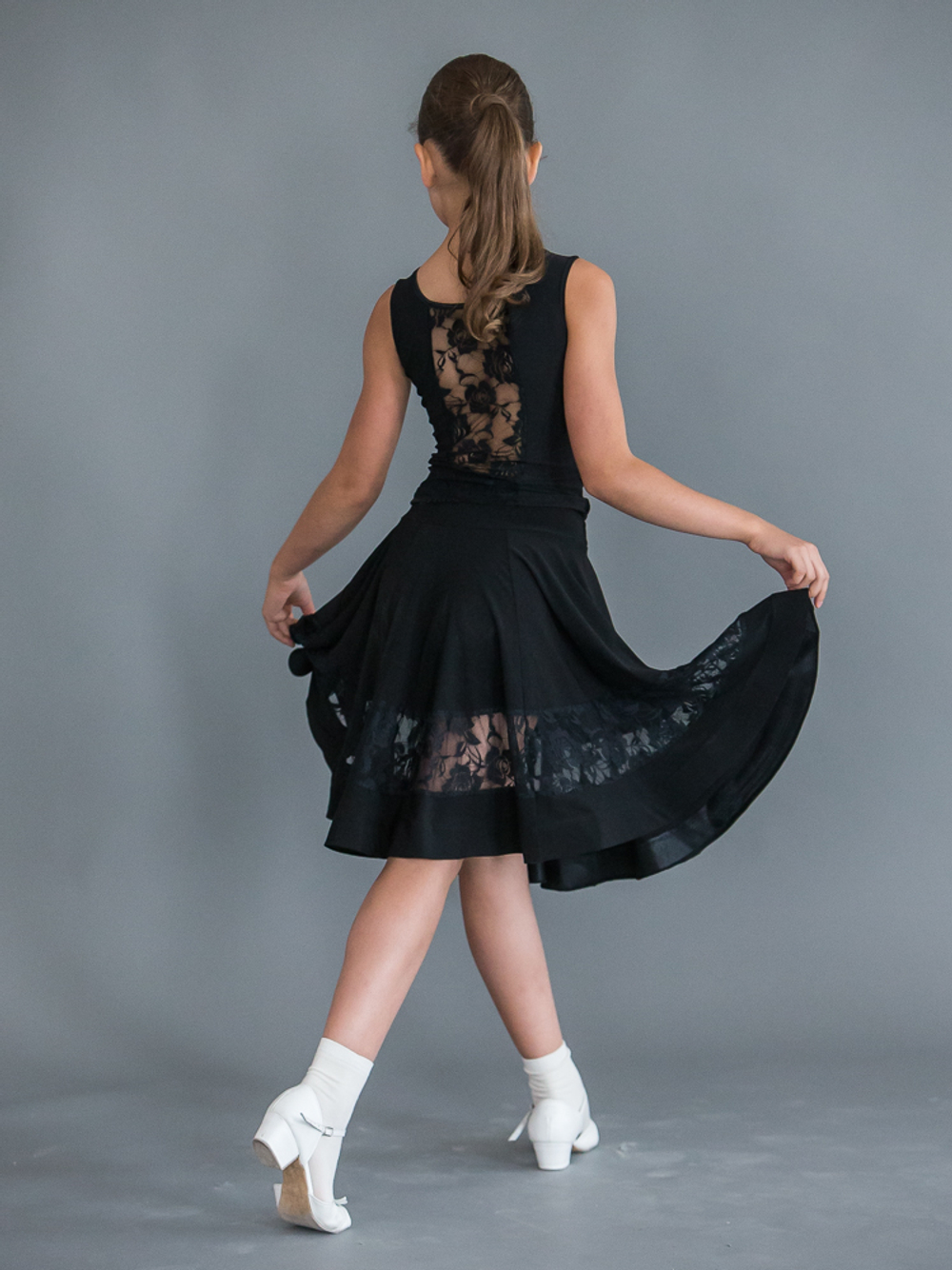 Детская юбочка с гипюром и регилином