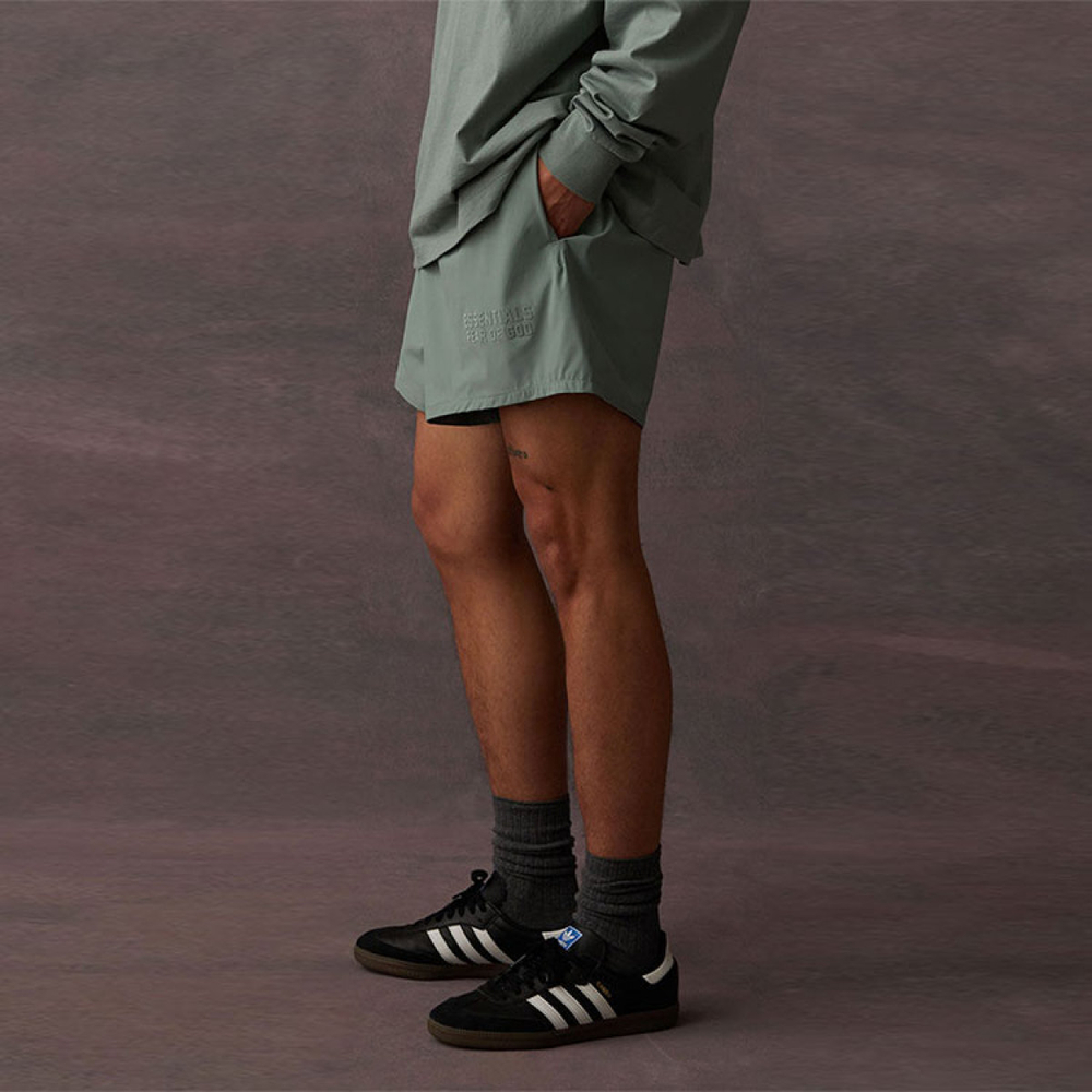 Шорты Fear of God Essentials Running Nylon Short Sycamore, 160BT224041F