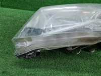 Битая Фара левая Toyota Land Cruiser 200 (12-15) ксенон