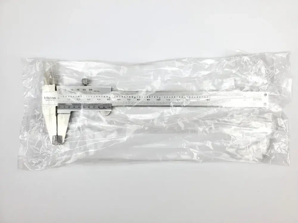 Штангенциркуль Mitutoyo (Япония) нониусный 0.02 мм, 0-150мм/0-6", 530-312. Госреестр.