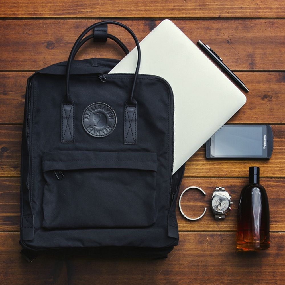 Рюкзак Fjallraven Kanken No.2 Black Edition черный
