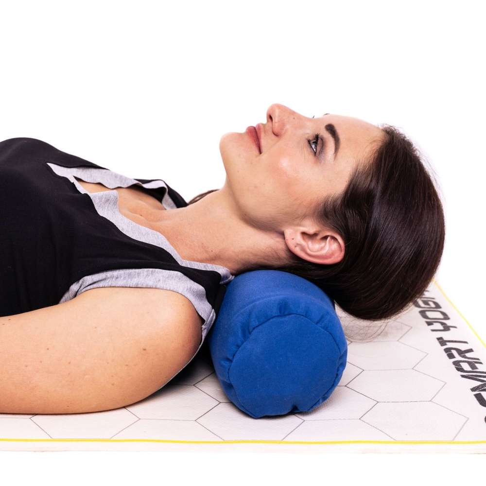 Валик из гречихи с хлопковым чехлом 50х10см