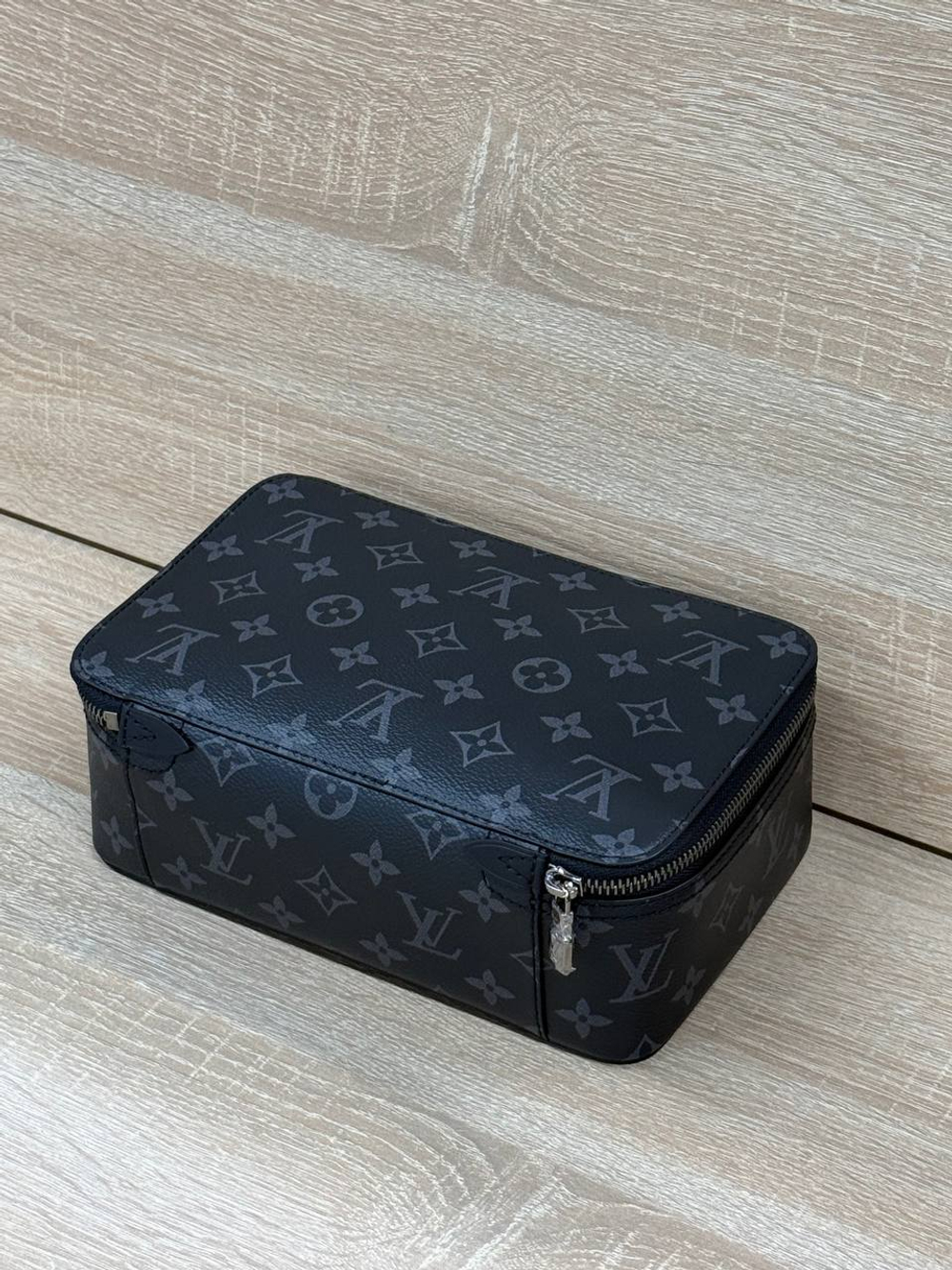 Несессер Louis Vuitton