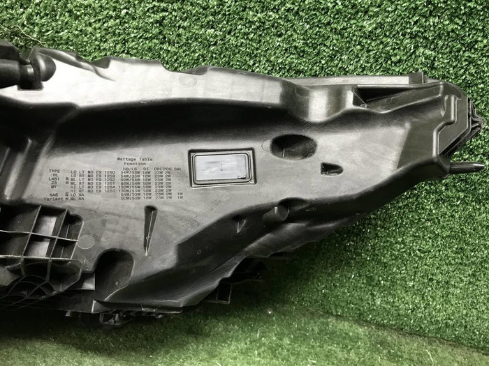 Фара правая Range Rover Sport 3 (2022-н.в.) LED