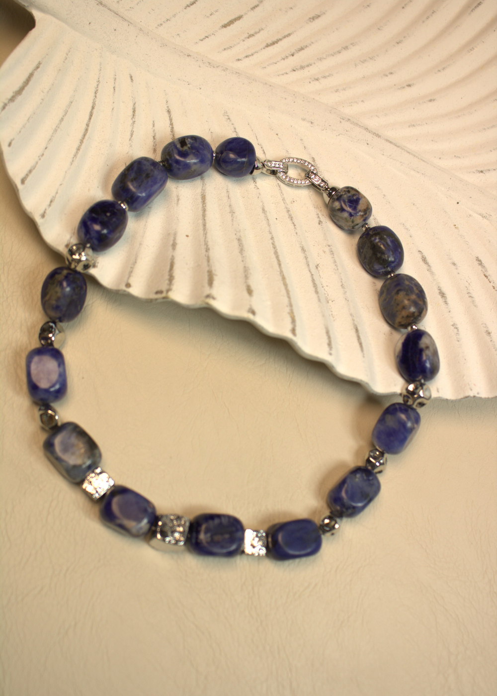 Чокер из содалита «Синий меридиан»