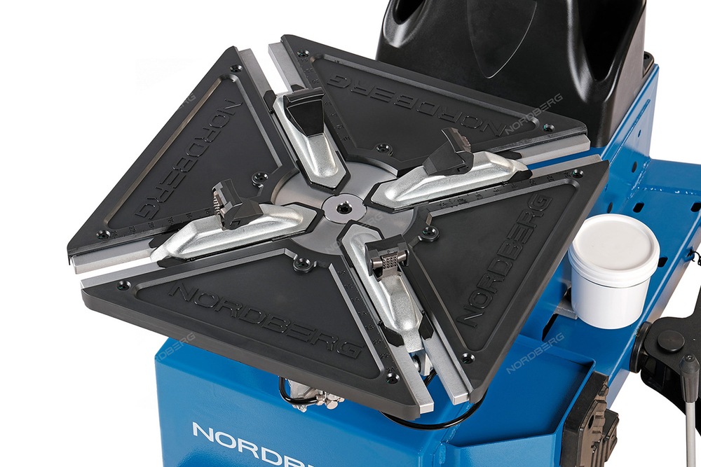 NORDBERG (4641ID(B)) Станок шиномонтажный автомат, двухскоростной, стол с накладками, 380 В, синий