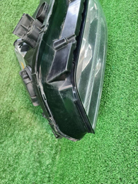 Битая Фара правая Genesis G90 (2018-2022) LED
