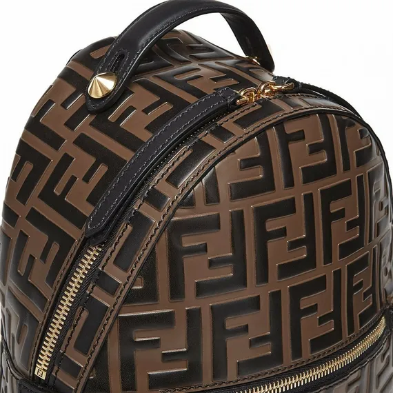 Мини-рюкзак Fendi из кожи с тисненым узором FF темно-коричневый