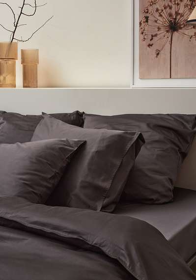 Набор наволочек из премиального сатина темно-серого цвета из коллекции essential, 50х70 см