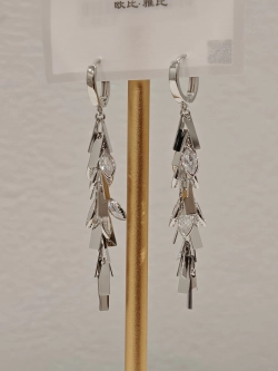 Серьги Oubi Yabi «Серебряная ветвь» Silver