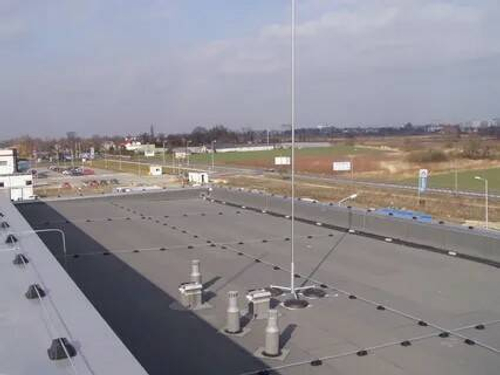 Монтаж системы молниезащиты промышленных объектов