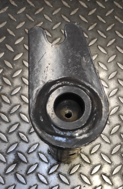 Палец 120501-00595