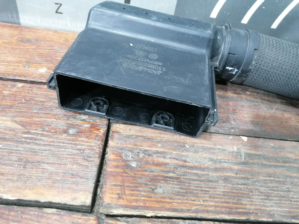 Воздухозаборник JAC J7 21-нв Б/У Оригинал 1109200U7300