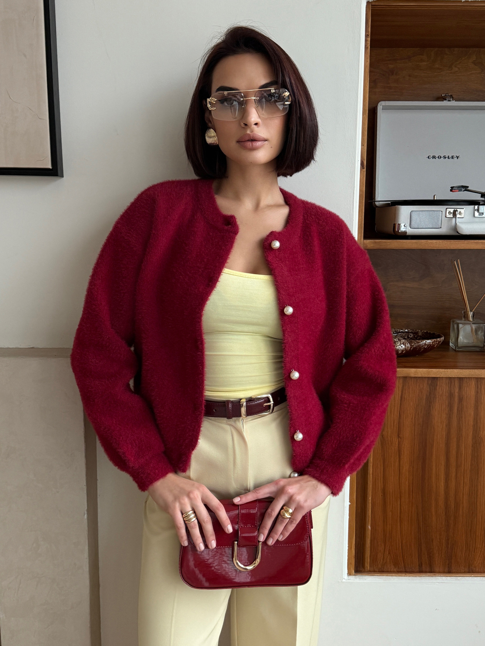 Кардиган пушистый на пуговицах бордовый
