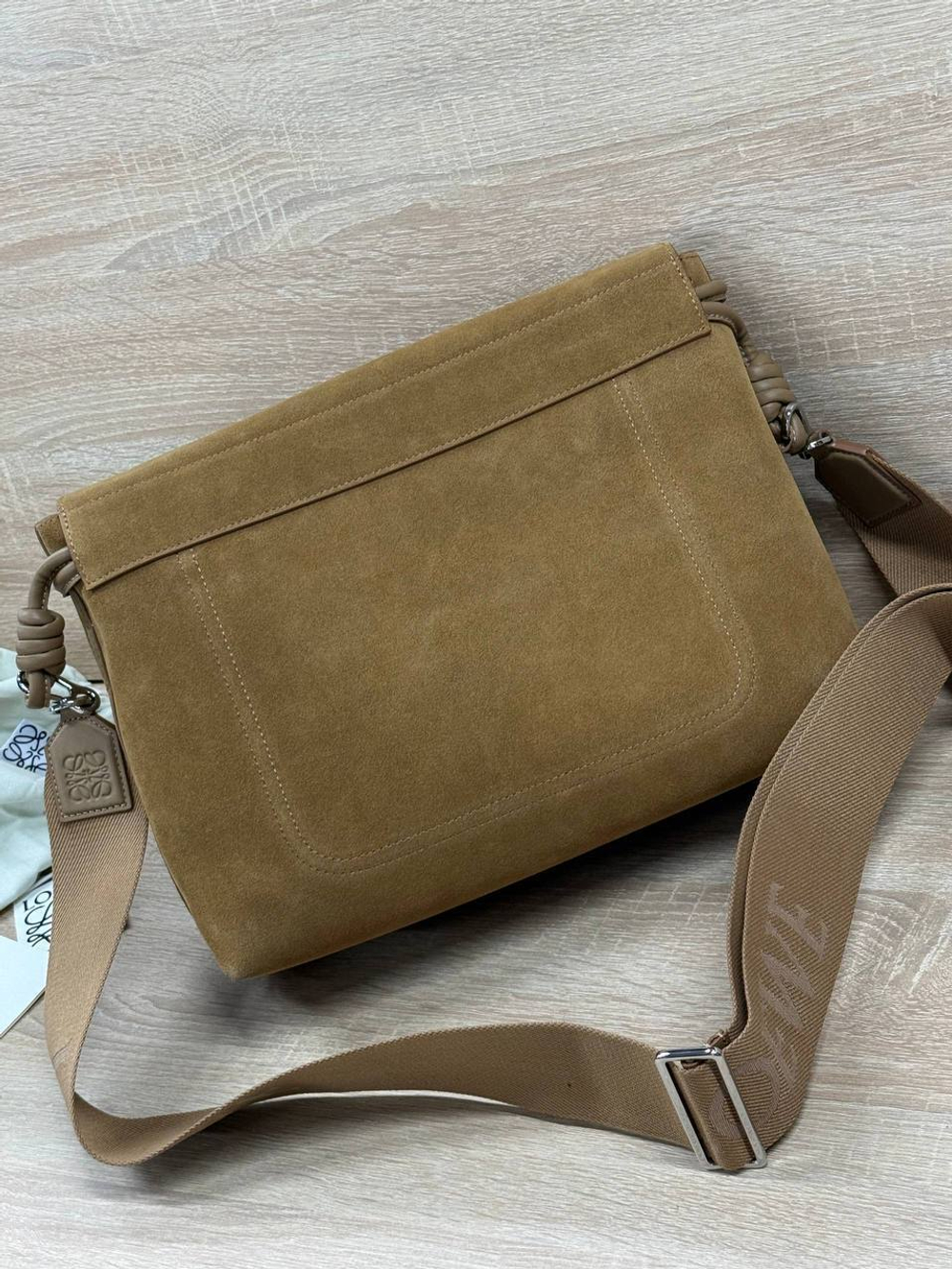 Сумка-мессенджер Loewe