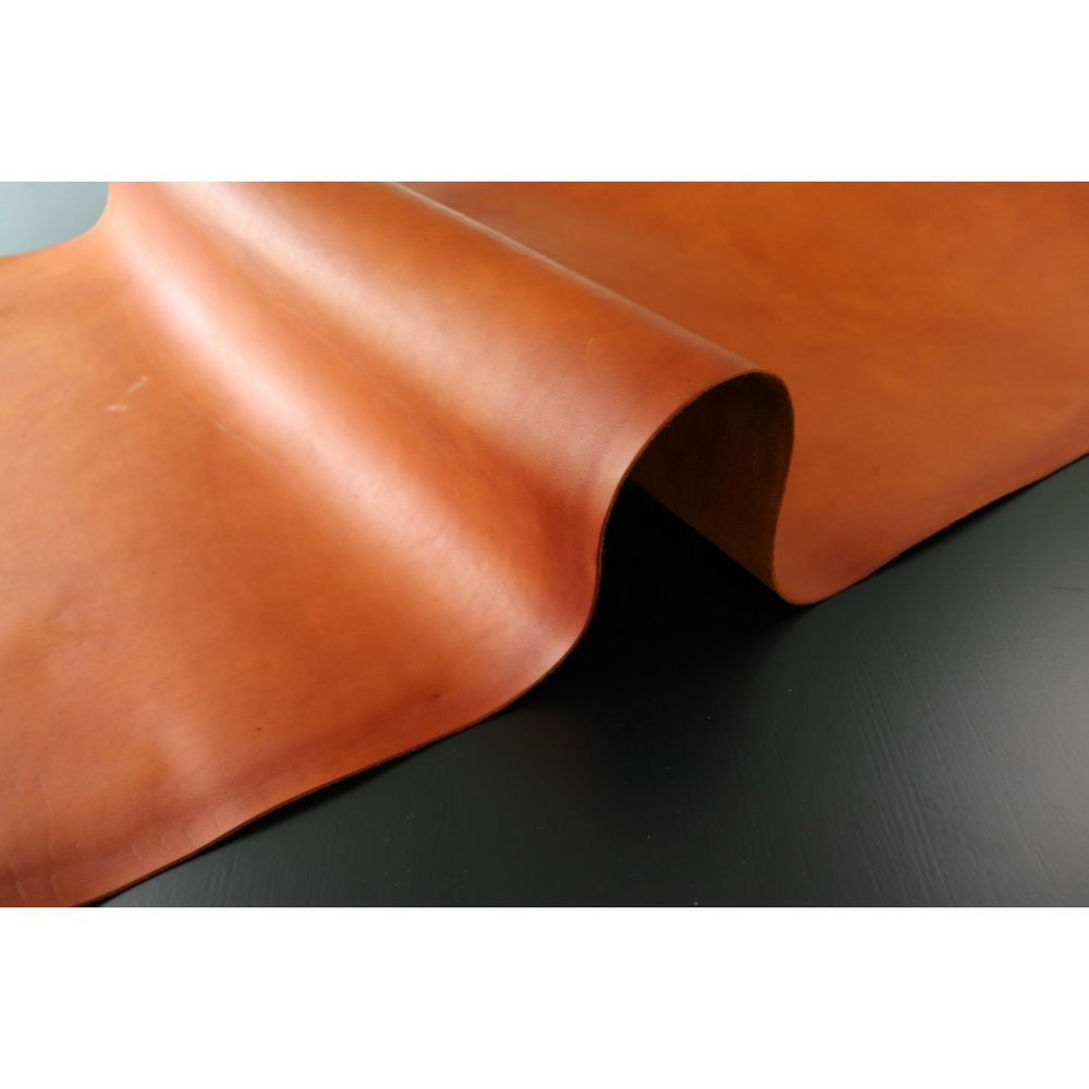 1.8-2.2 Юфть Рыжая с отделкой Oil Wax⠀