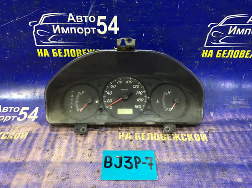 Щиток приборов MAZDA FAMILIA 2001
