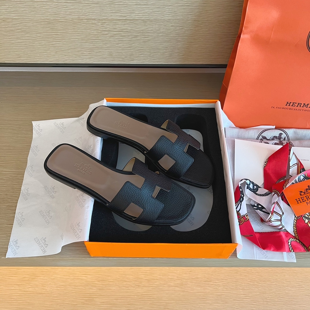 Hermes Oran Sandal