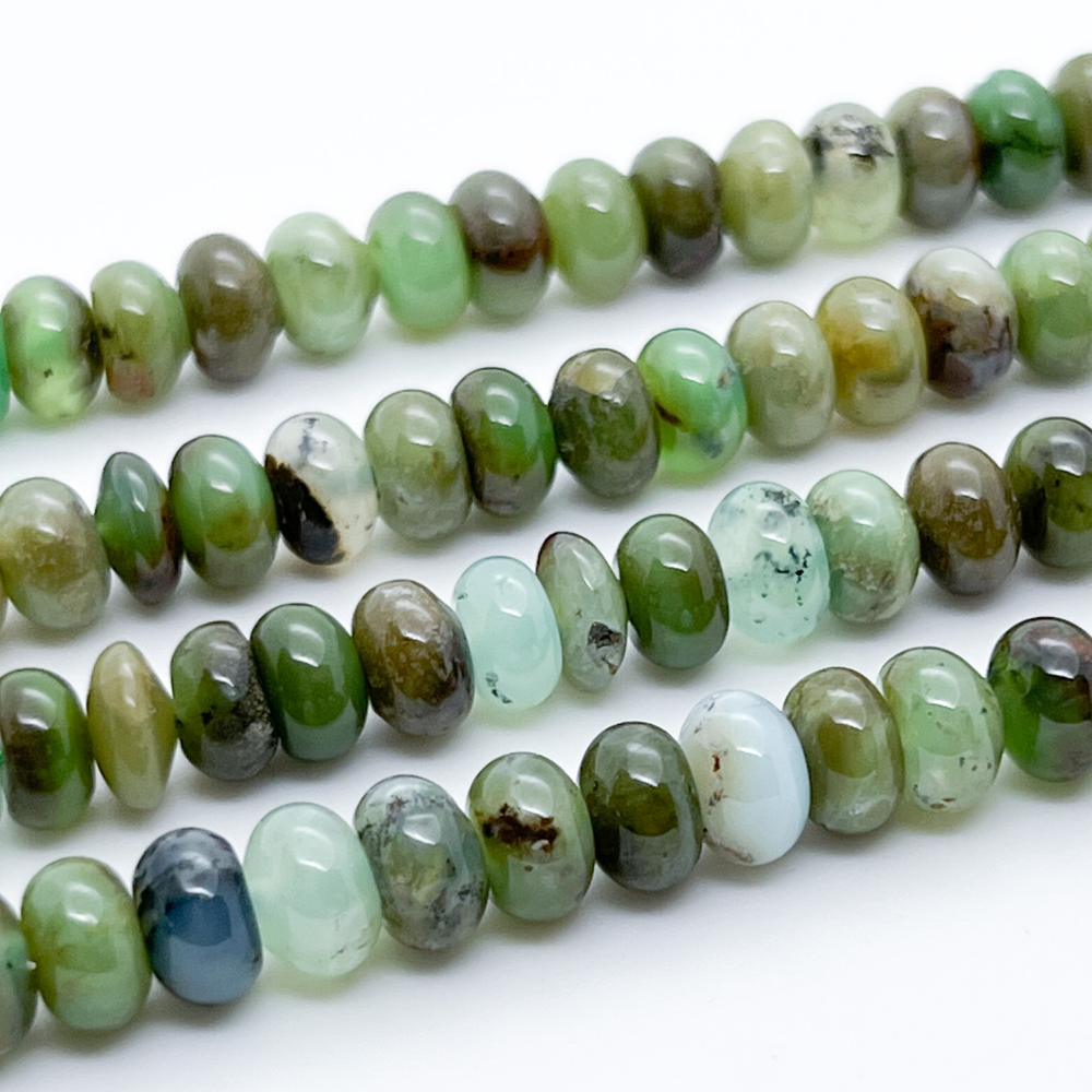 Хризопраз, размер около 8*5 мм, цена за 18 шт (1/4 нити)