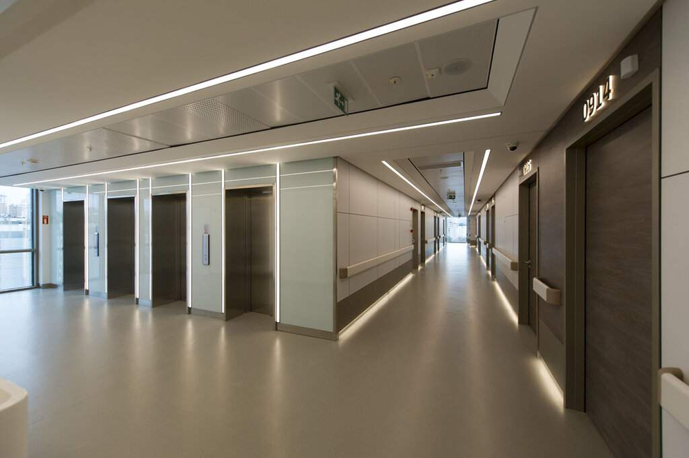 Мебель для медучреждений — безопасные и гигиеничные решения под заказ