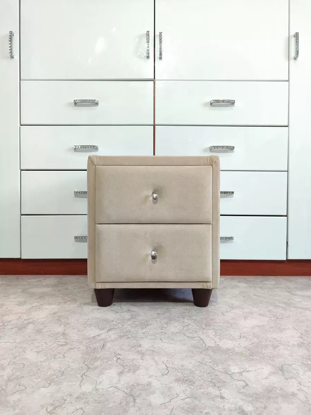 Мебельные ножки пластиковые для дивана шкафа и тумбочки