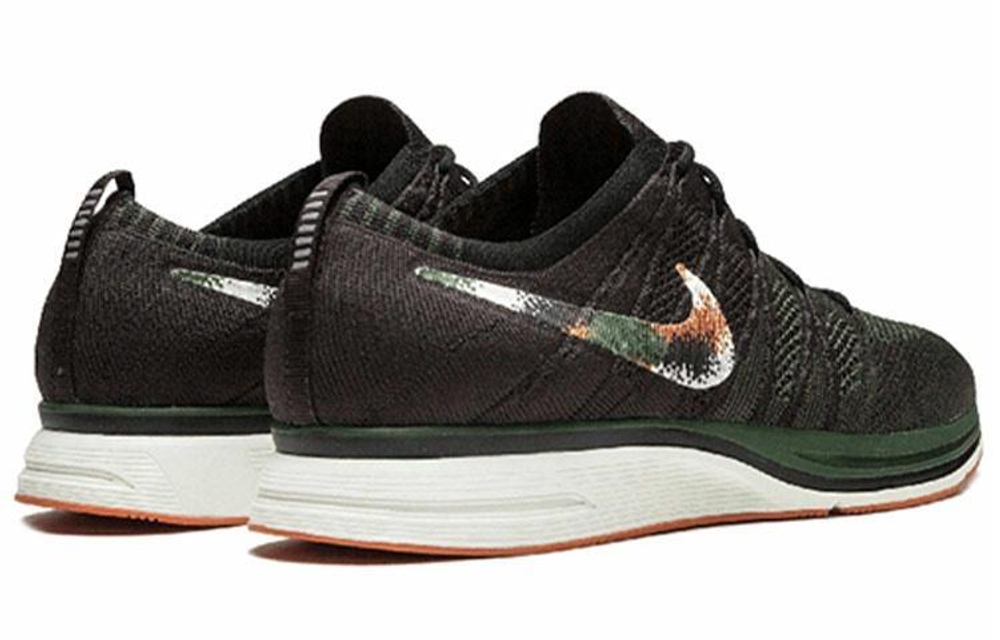 Кроссовки Nike Flyknit Trainers