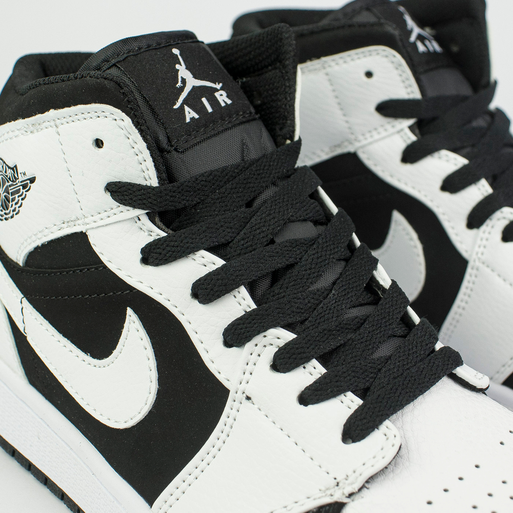 Кроссовки Nike Air Jordan 1 Wmns White / Black