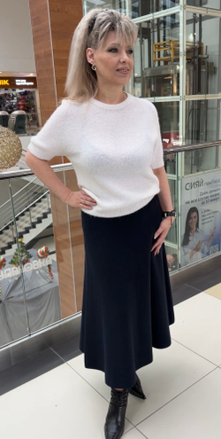 Юбка трикотажная, гаде в темно-синем цвете