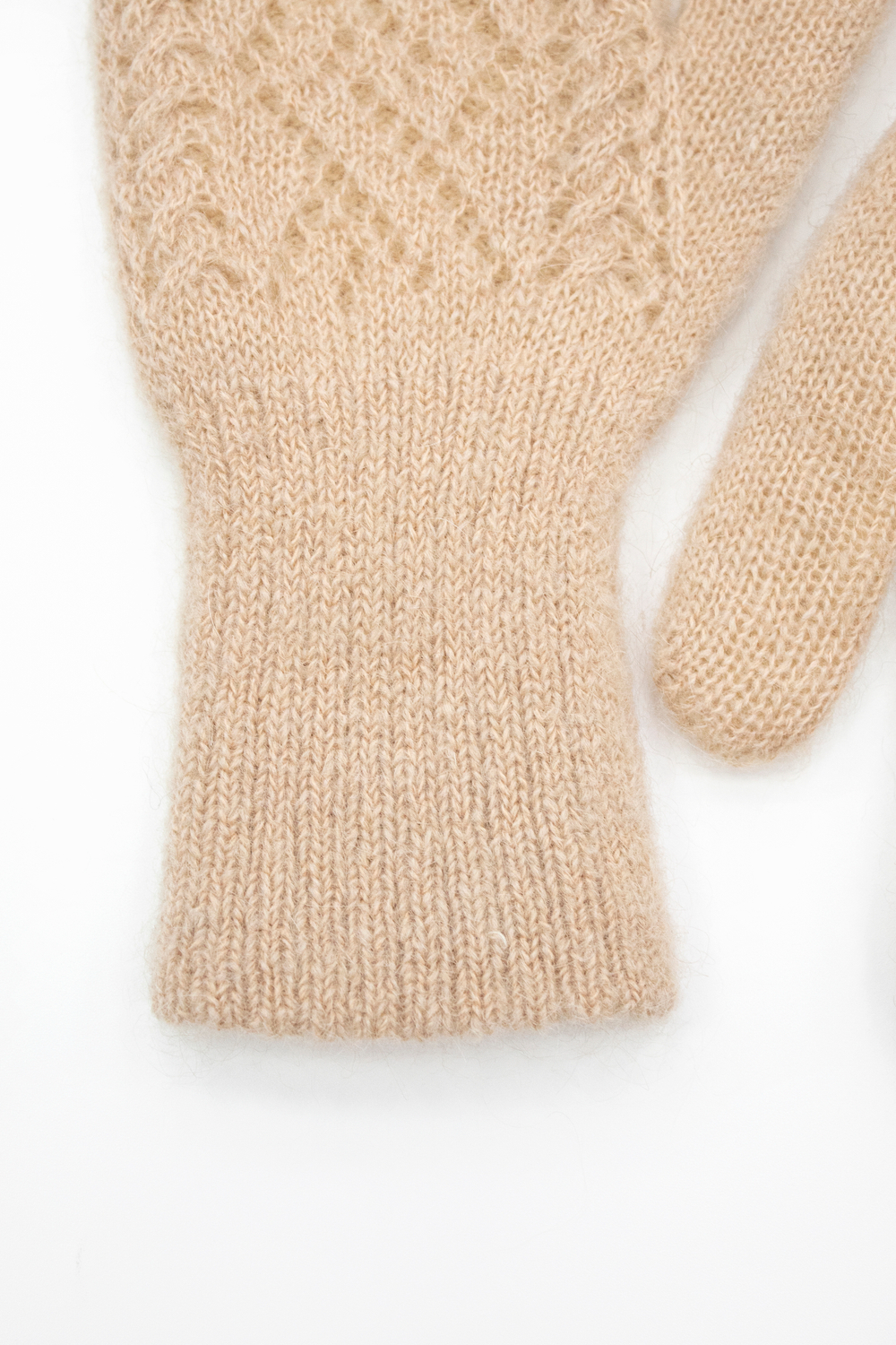 Варежки В036-08 бежевый