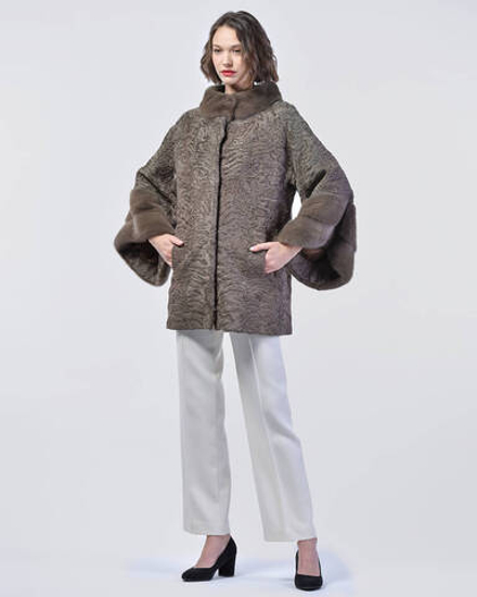 Шуба из каракуля с отделкой из меха норки