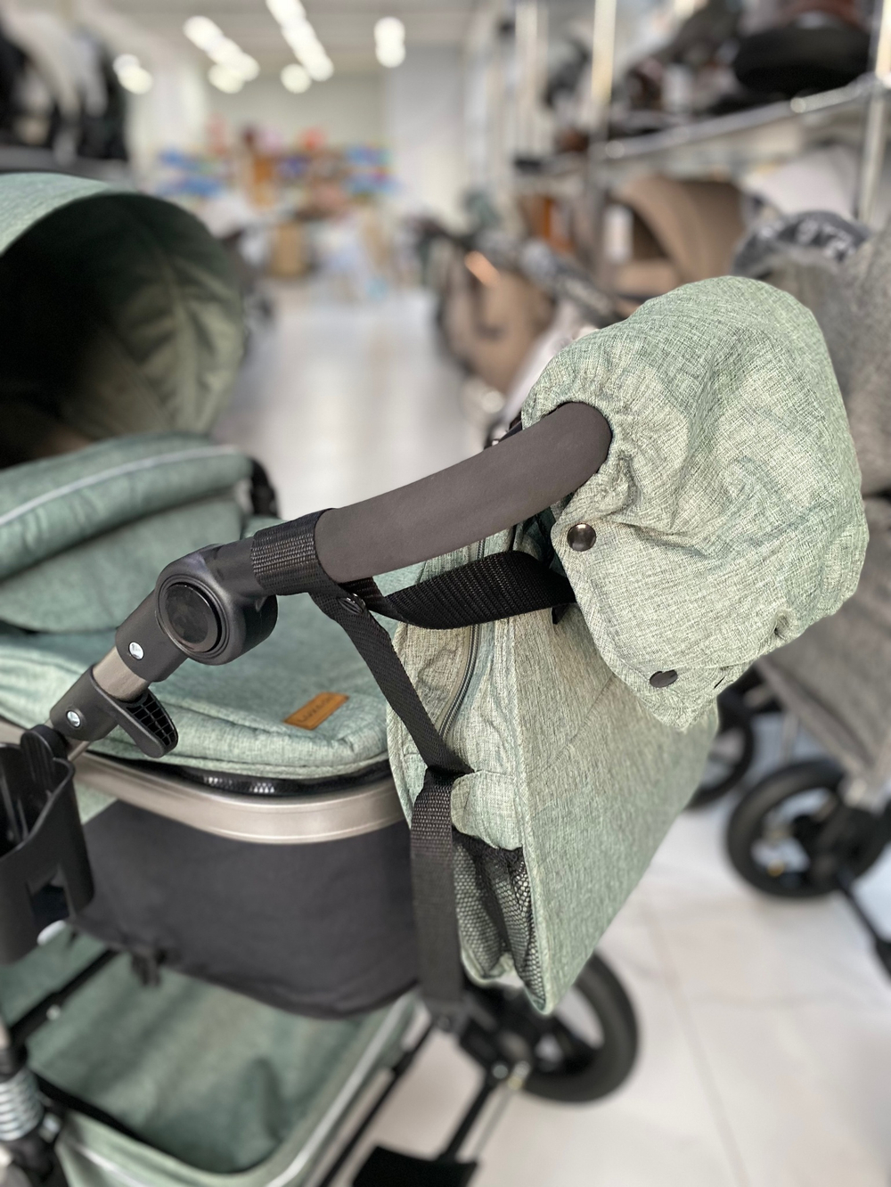 Детская коляска 3в1 LUXMOM 555 Зелёный текстиль