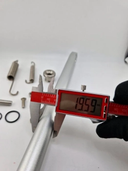 +t Подножка для мотоцикла боковая, стояночная, алюминиевая с комплектом крепежа