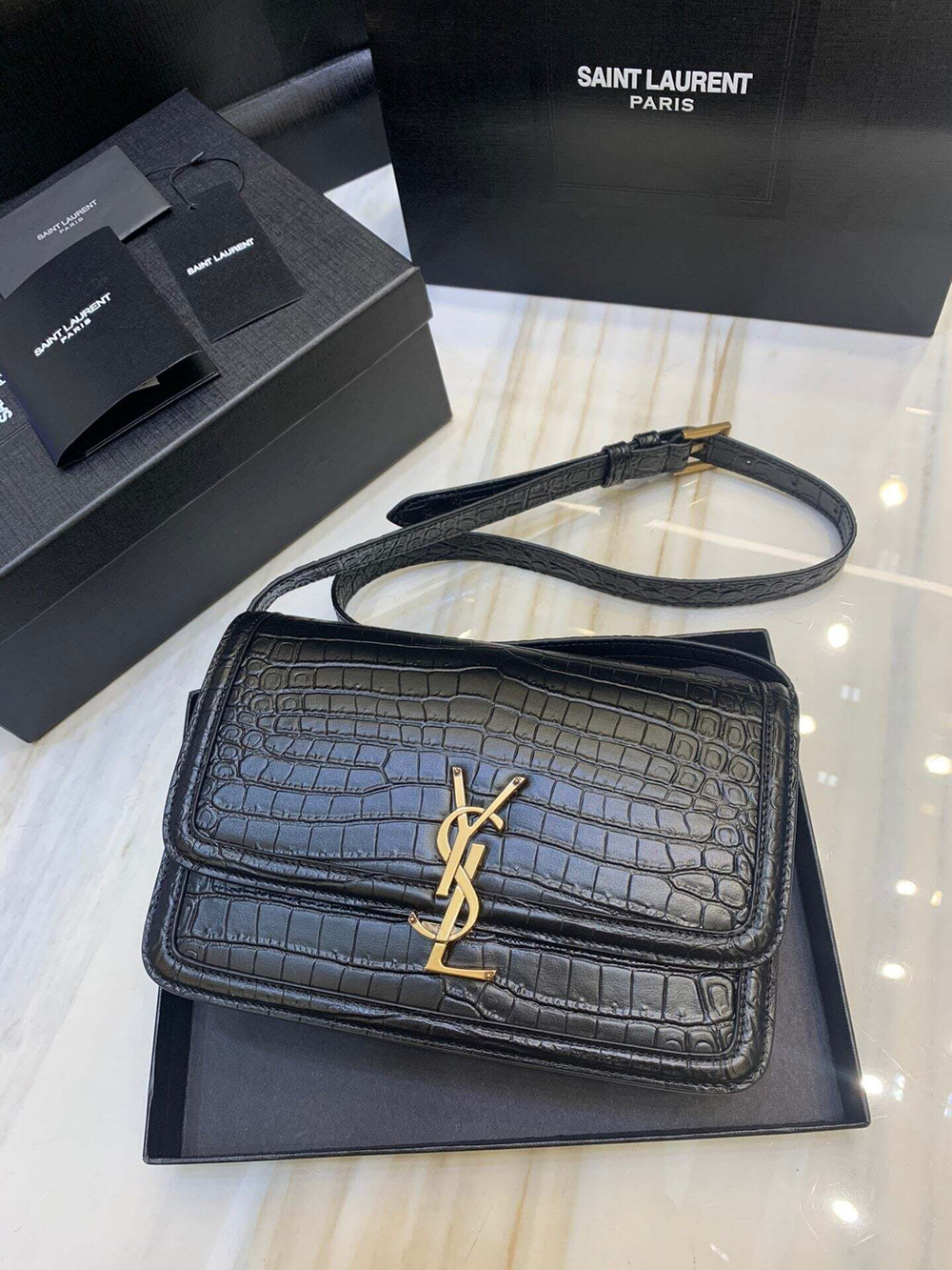 Yves Saint Laurent Lock 23 cm