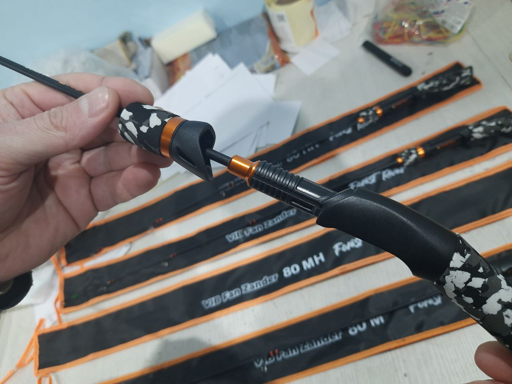 Зимняя разборная удочка Forest River VIB Fan Zander 80MH