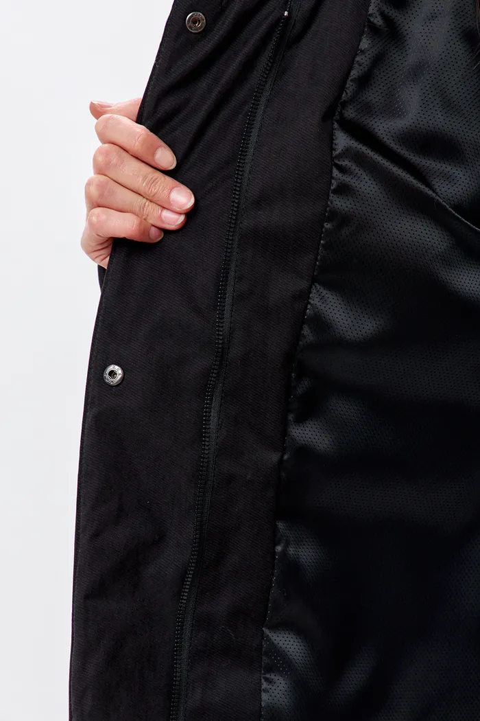 Куртка зимняя на поясе Фрости черного цвета