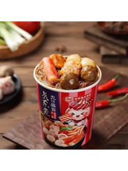 Фунчоза с рыбными шариками и сурими в томатном соусе 160 г