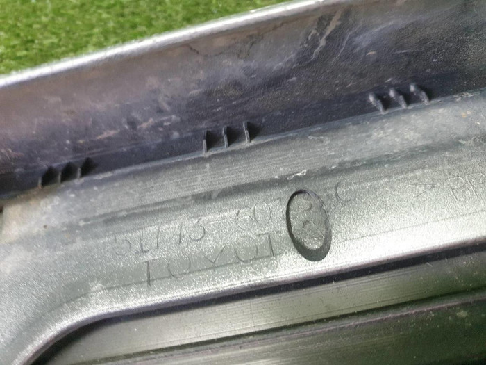 Накладка подножки правая Toyota Land Cruiser Prado (2009-н.в.)