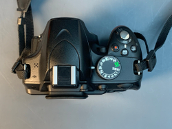 Nikon D3200 47000 кадров + Nikon 18-55mm DX VR 3.5-5.6G