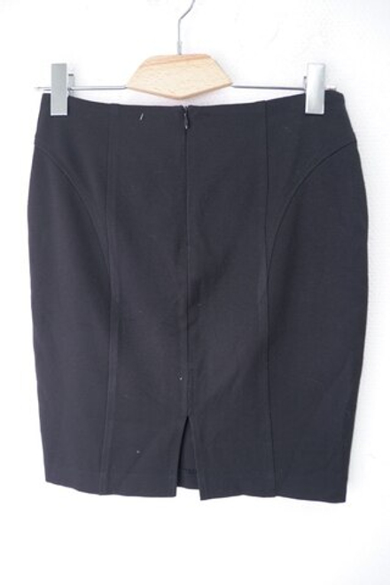 Юбка лаконичная 44 размер