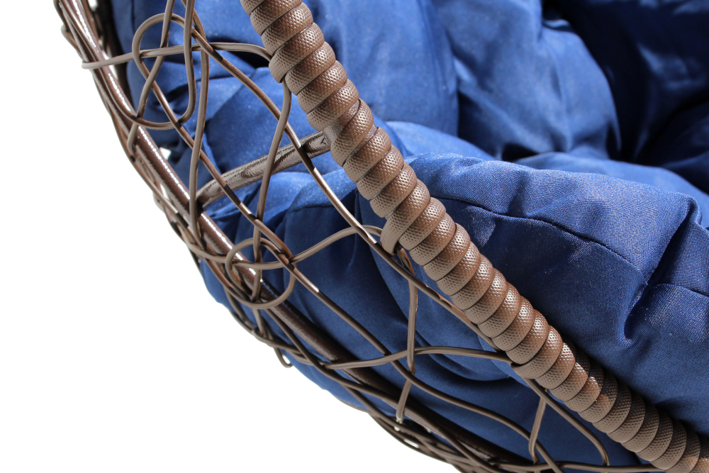 Кресло на подставке Garden story Николетта 1 уп (корзина коричневая, подставка коричневая, подушка синяя Т21) (M)